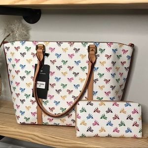 NWOT American Bee Purse + Wristlet/Wallet